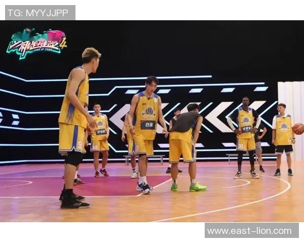 重庆篮球队的精神探索与团队意识深度剖析 重庆篮球队的精神探索与团队意识深度剖析